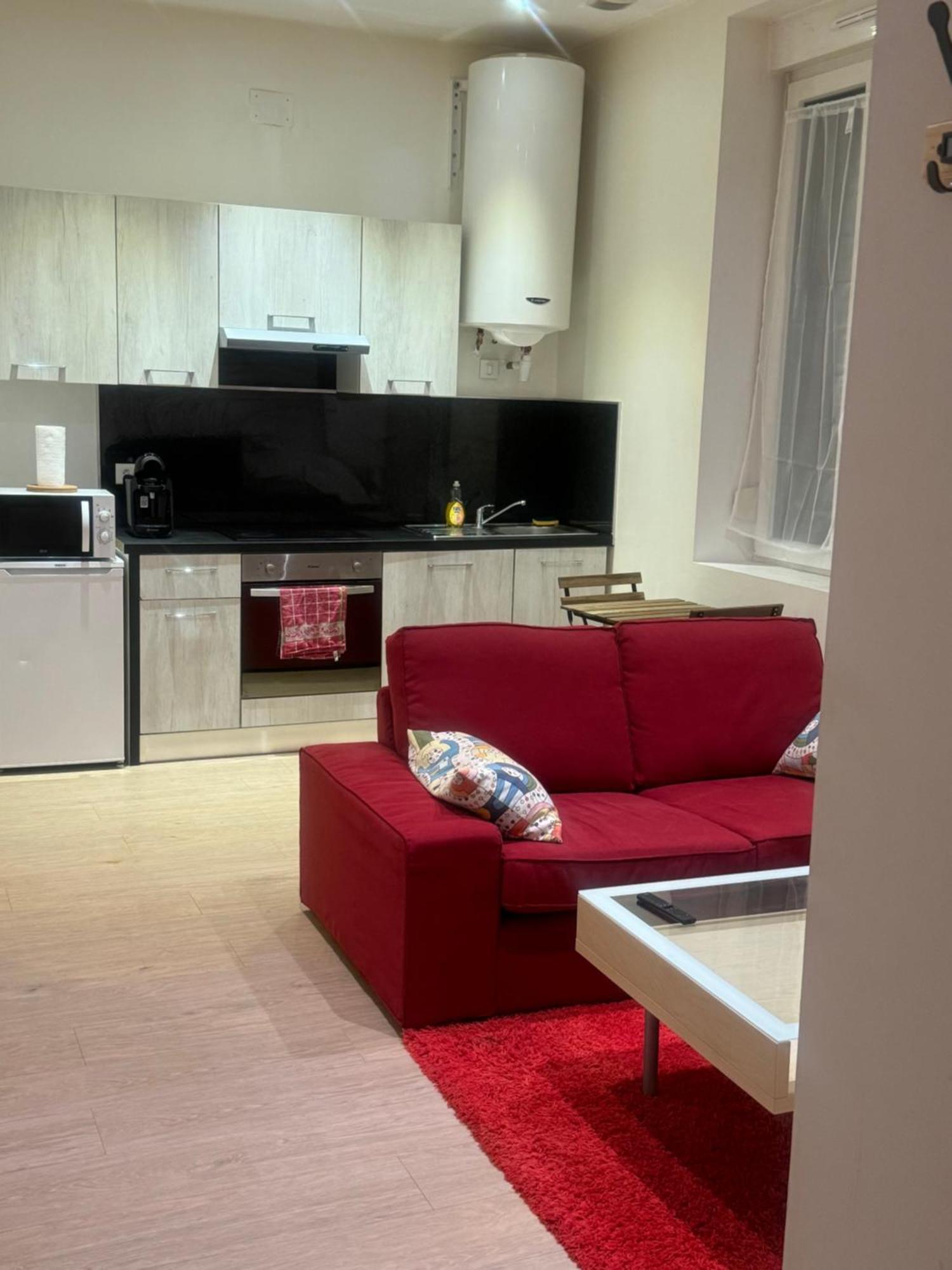 Christelle Apartment Romilly sur Seine Bagian luar foto